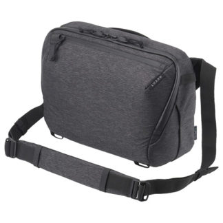 SLX-GZSBLBK<BR>LUXXe（ラグゼ） グリッド ジップショルダーバッグ L カメラバッグ ブラック<BR>ハクバ写真産業㈱