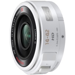 H-PS14042-W<BR>デジタル一眼カメラ用交換レンズ LUMIX G X VARIO PZ 14-42mm/F3.5-5.6 ASPH./POWER O.I.S. （ホワイト）<BR>パナソニック㈱（家電）